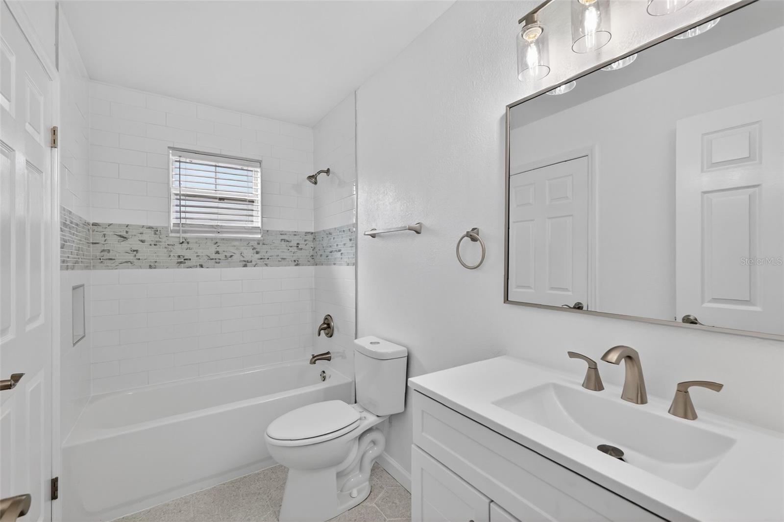 MOUNT DORA HIGHLANDS MOUNT DORA - Residential