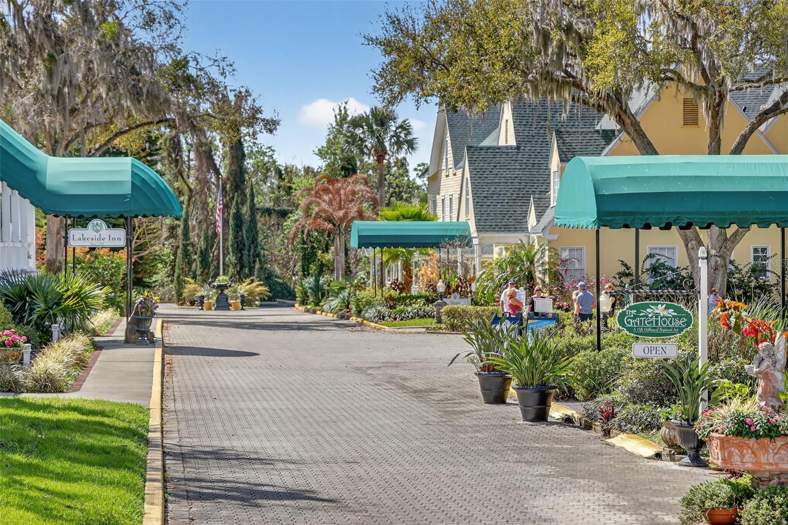 MOUNT DORA HIGHLANDS MOUNT DORA - Residential