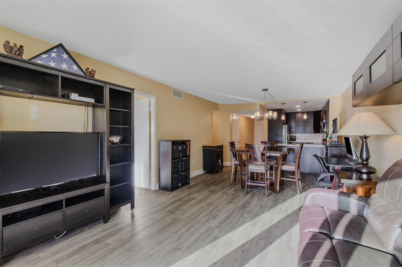 51 ISLAND WAY CONDO - Residential