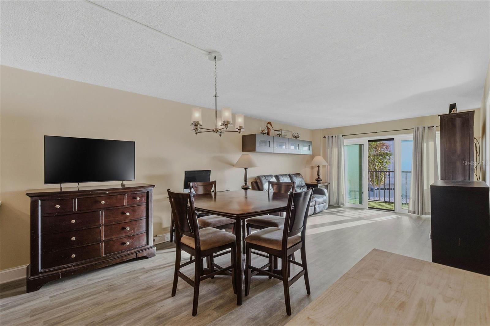 51 ISLAND WAY CONDO - Residential