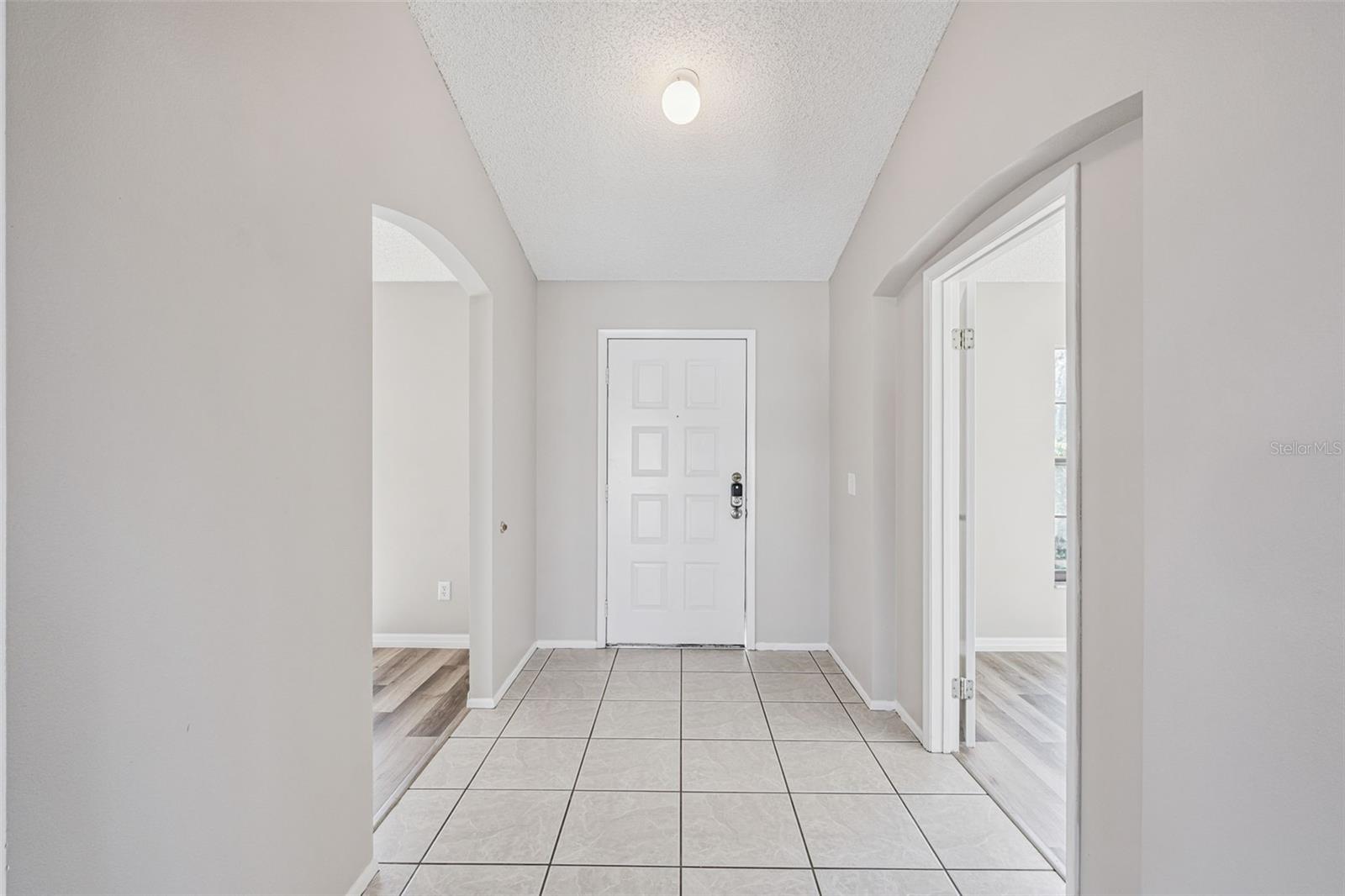 1004 KAREN RIDGE COURT