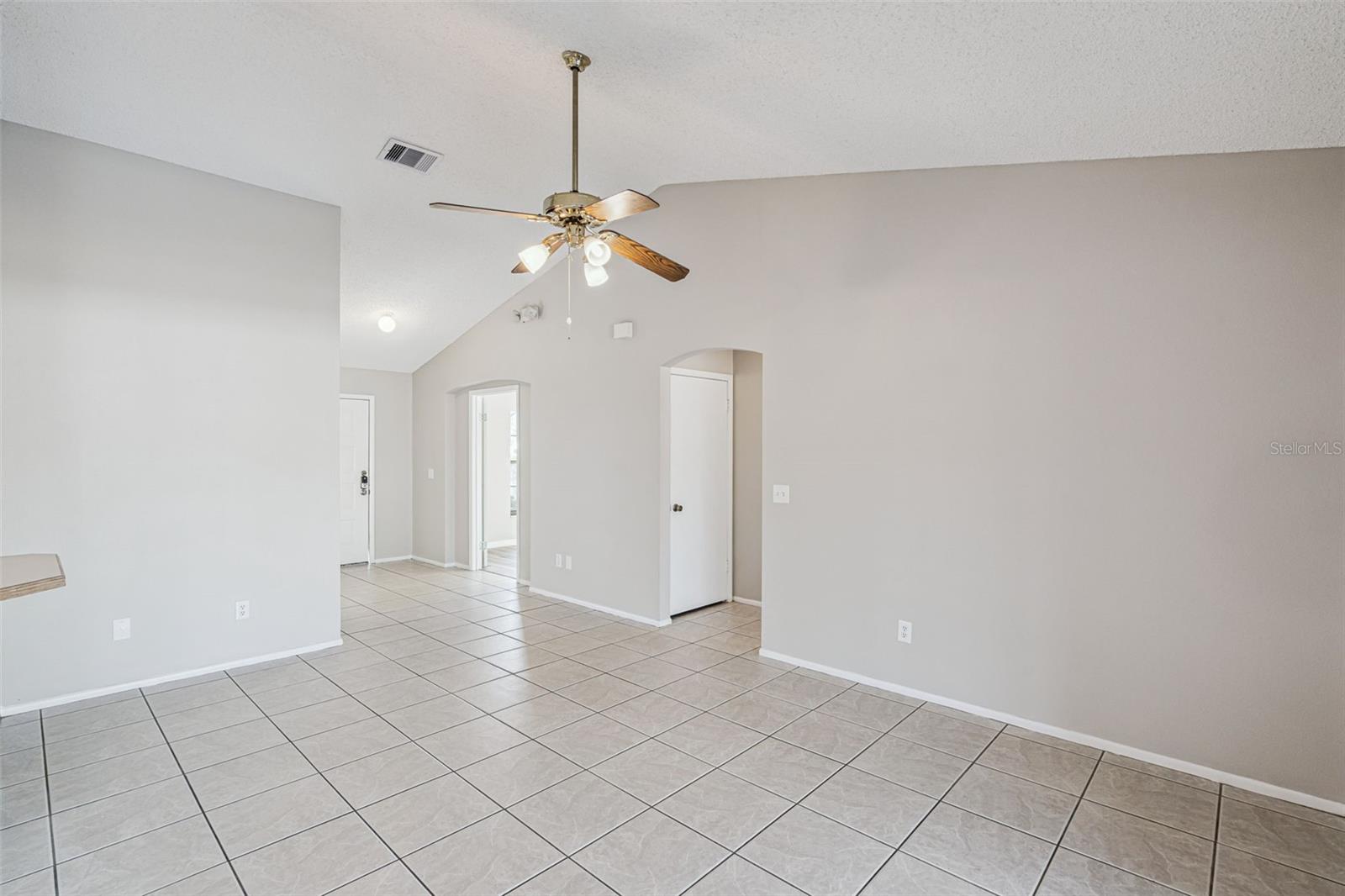 1004 KAREN RIDGE COURT