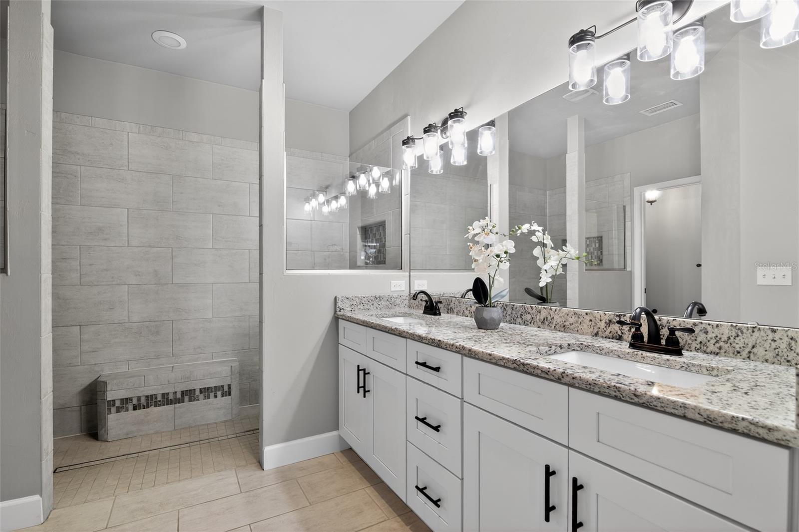 NEWBERRY OAKS - Residential