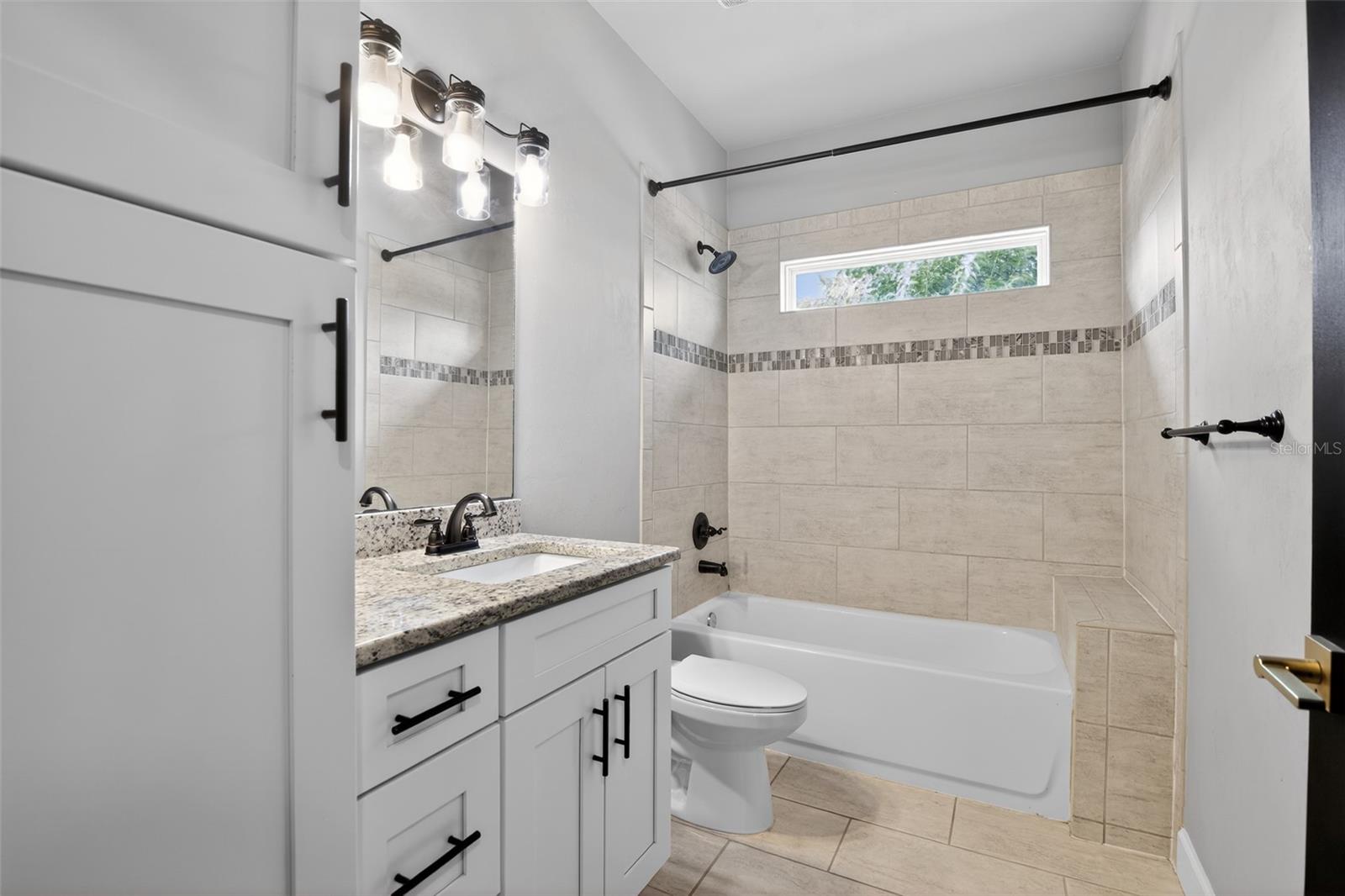 NEWBERRY OAKS - Residential