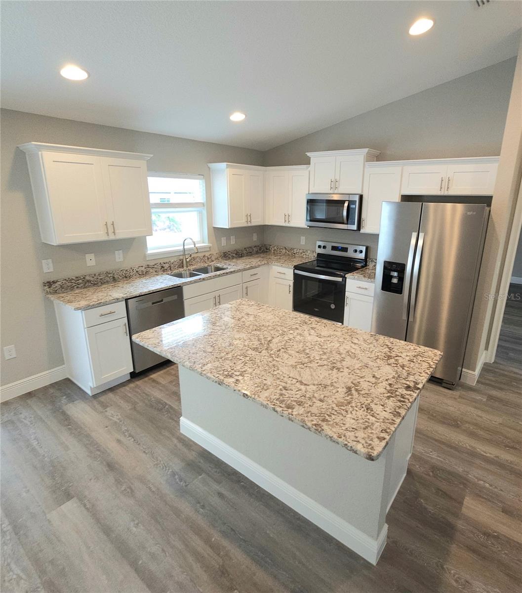 CITRUS SPGS UN 13 - Residential Lease