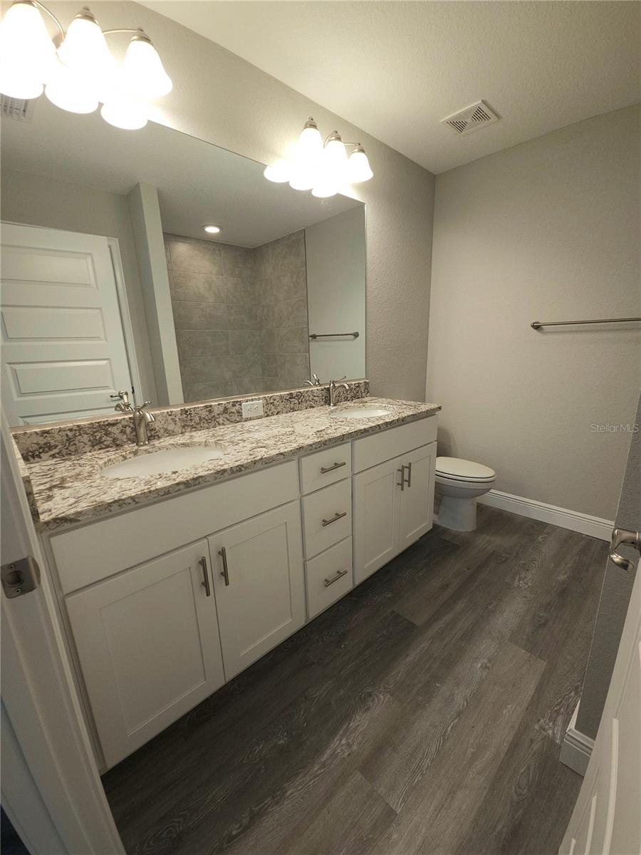 CITRUS SPGS UN 13 - Residential Lease