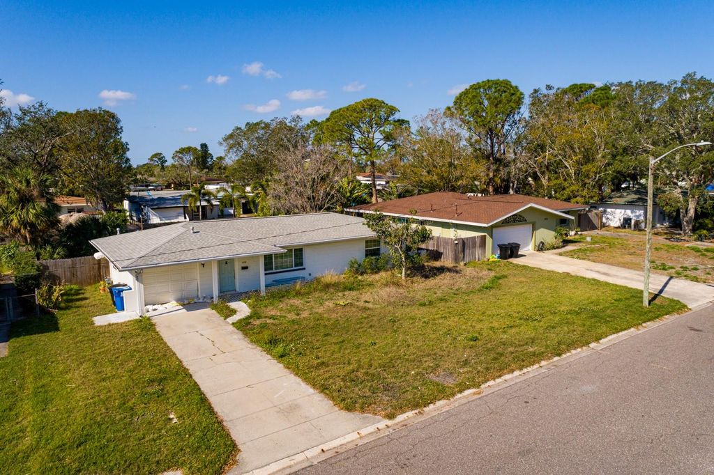 Photo of 4900 Huntington Street NE, St Petersburg, FL 33703 (MLS # TB8348696)