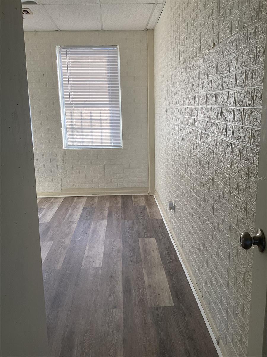 BRITTAIN & WAY RESUB - Commercial Lease