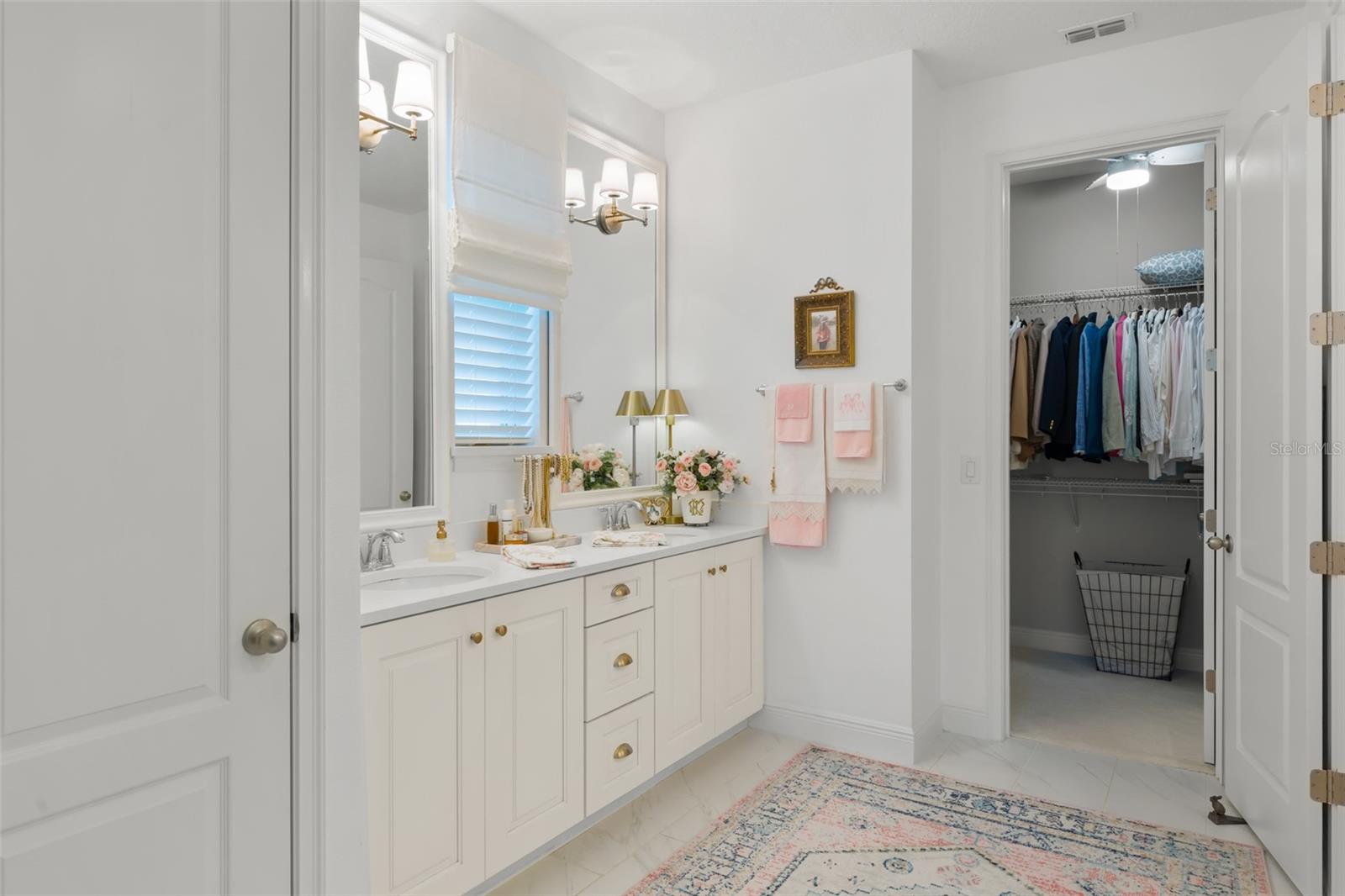 SWEETWATER GOLF & COUNTRY CLUB - Residential