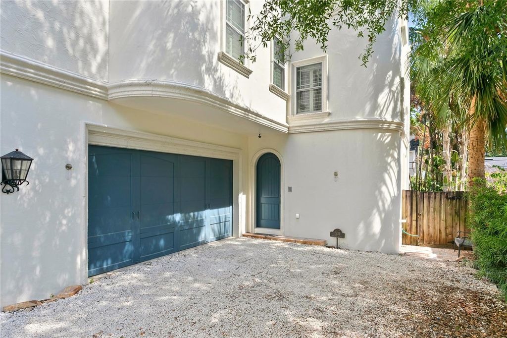 Photo of 2936 W Knights Avenue #B, Tampa, FL 33611 (MLS # TB8472765)