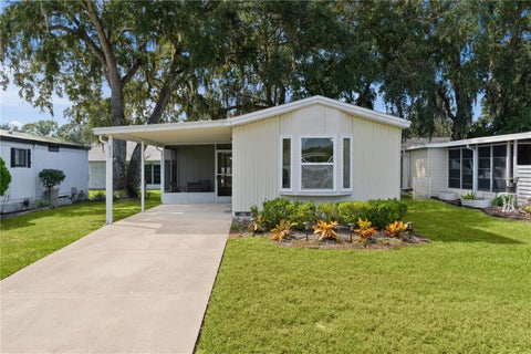 Tiny photo for 622 Cottage Park Lane, Leesburg, FL 34748 (MLS # OM733286)