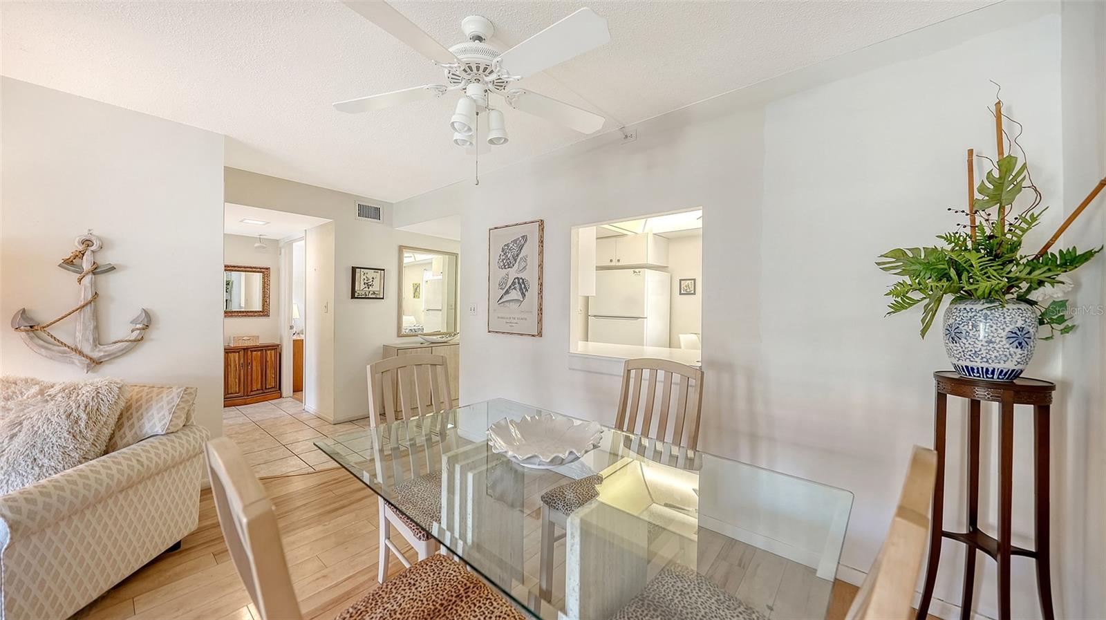 SIESTA HARBOR - Residential