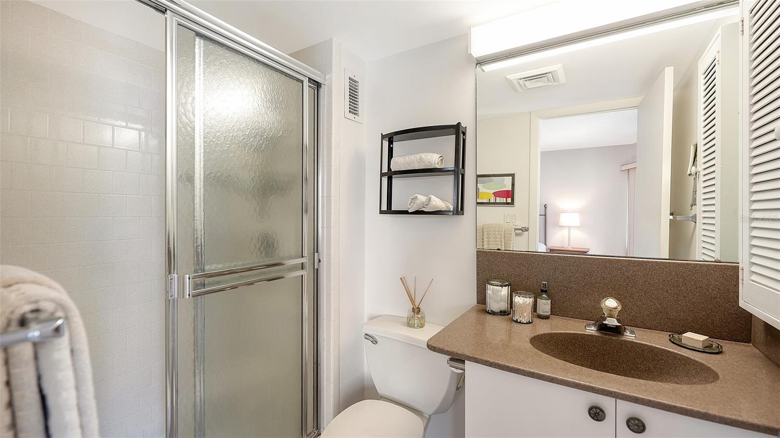 SIESTA HARBOR - Residential