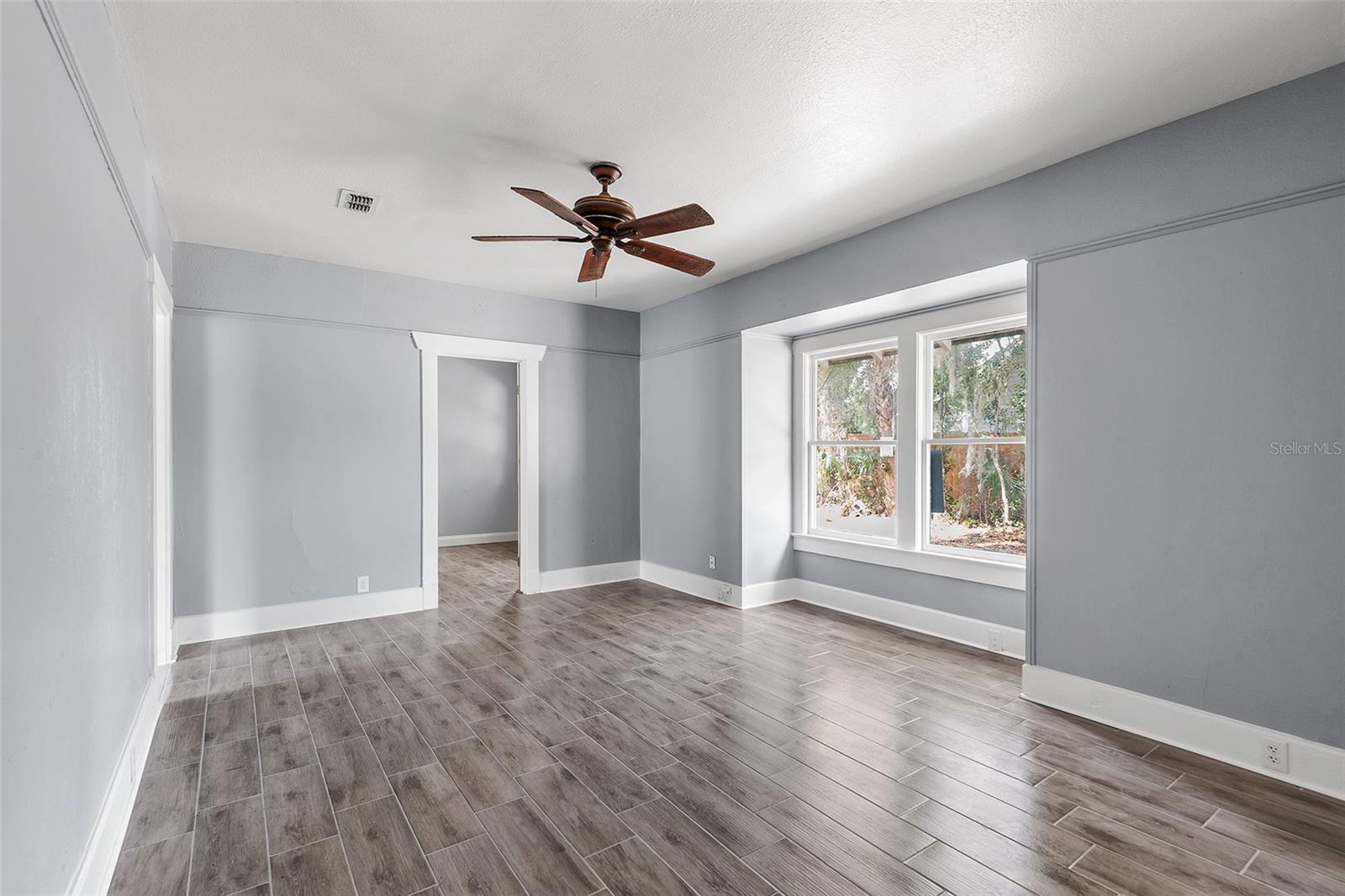 FARRAR A H - Residential Income