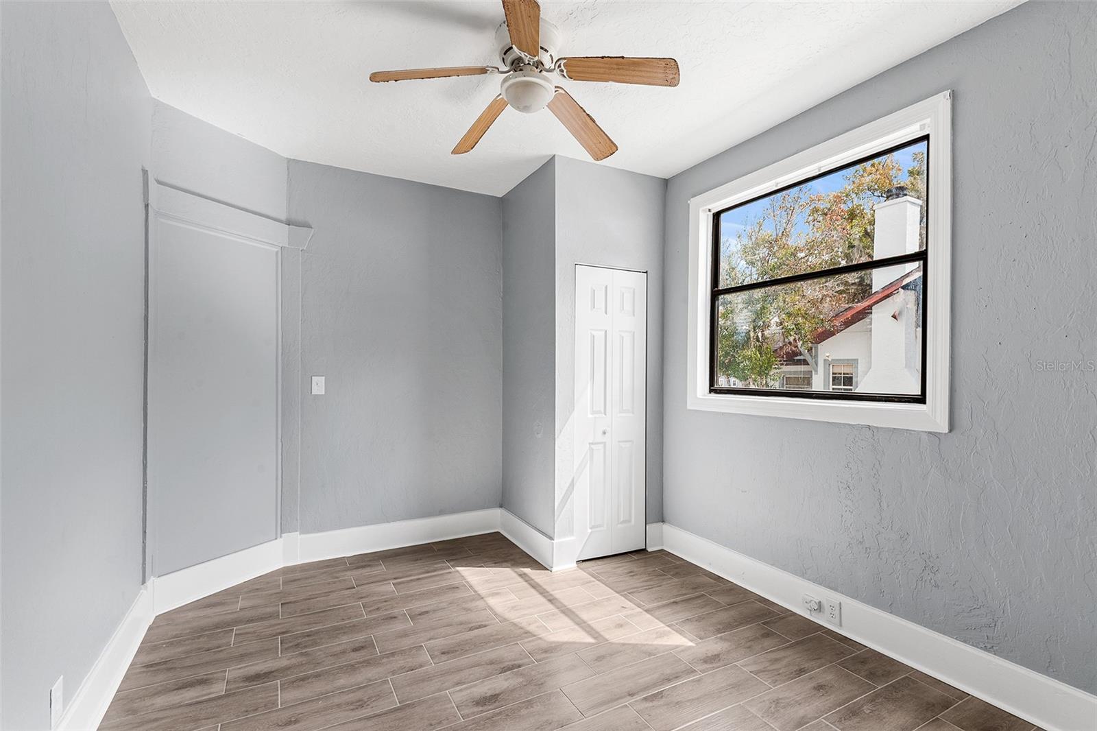 FARRAR A H - Residential Income