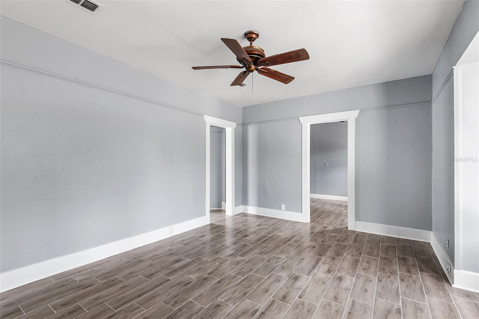 FARRAR A H - Residential Income