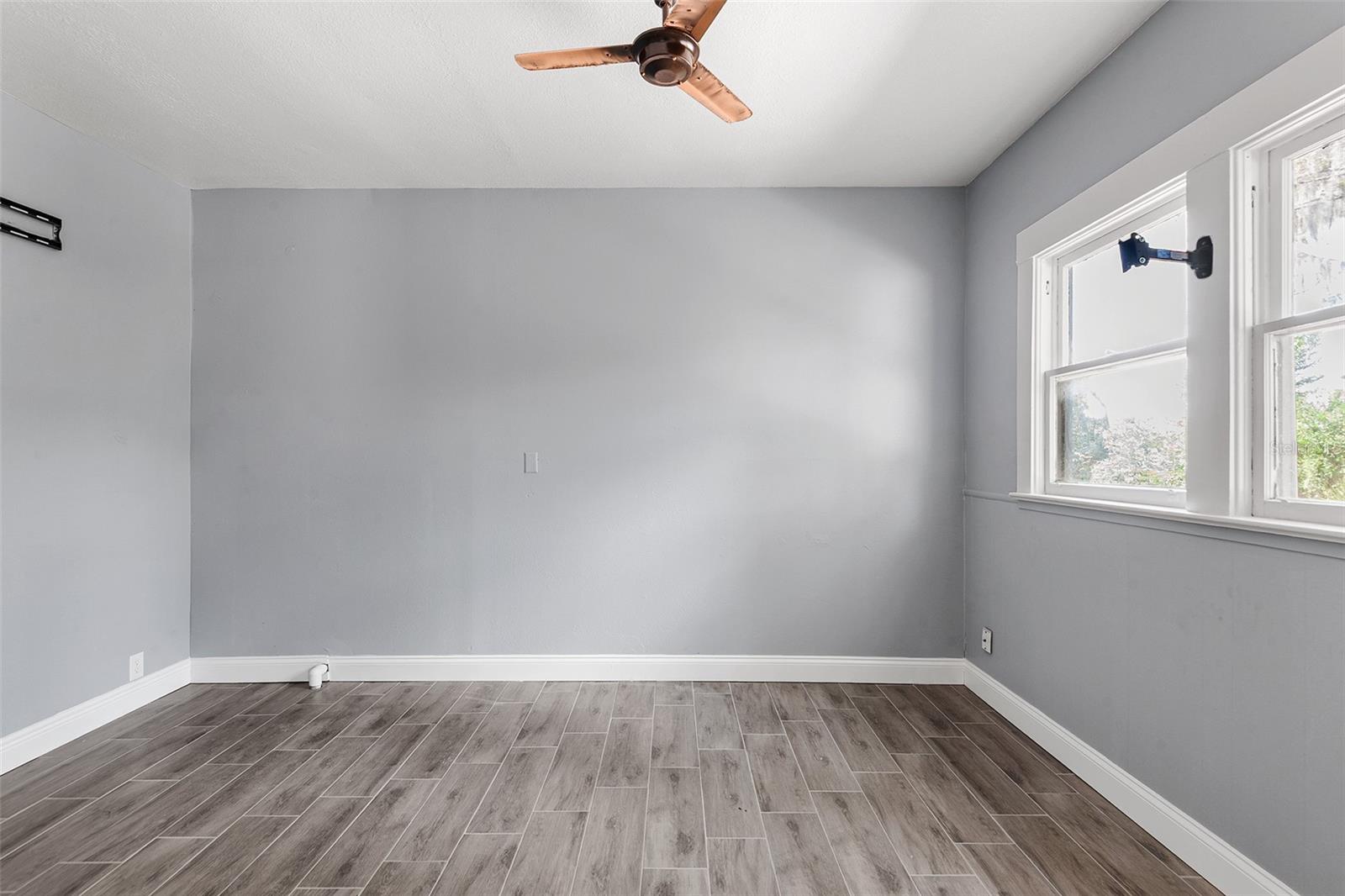 FARRAR A H - Residential Income