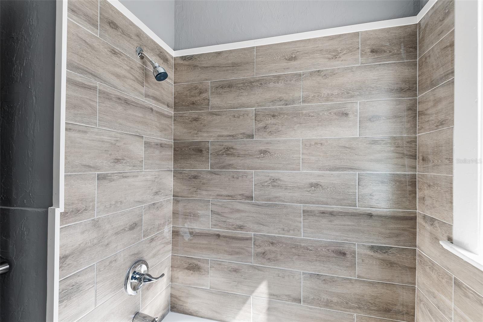 FARRAR A H - Residential Income