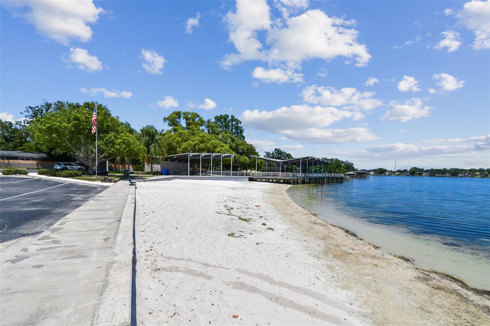 CARROLLWOOD SUB UNIT 1 - Residential