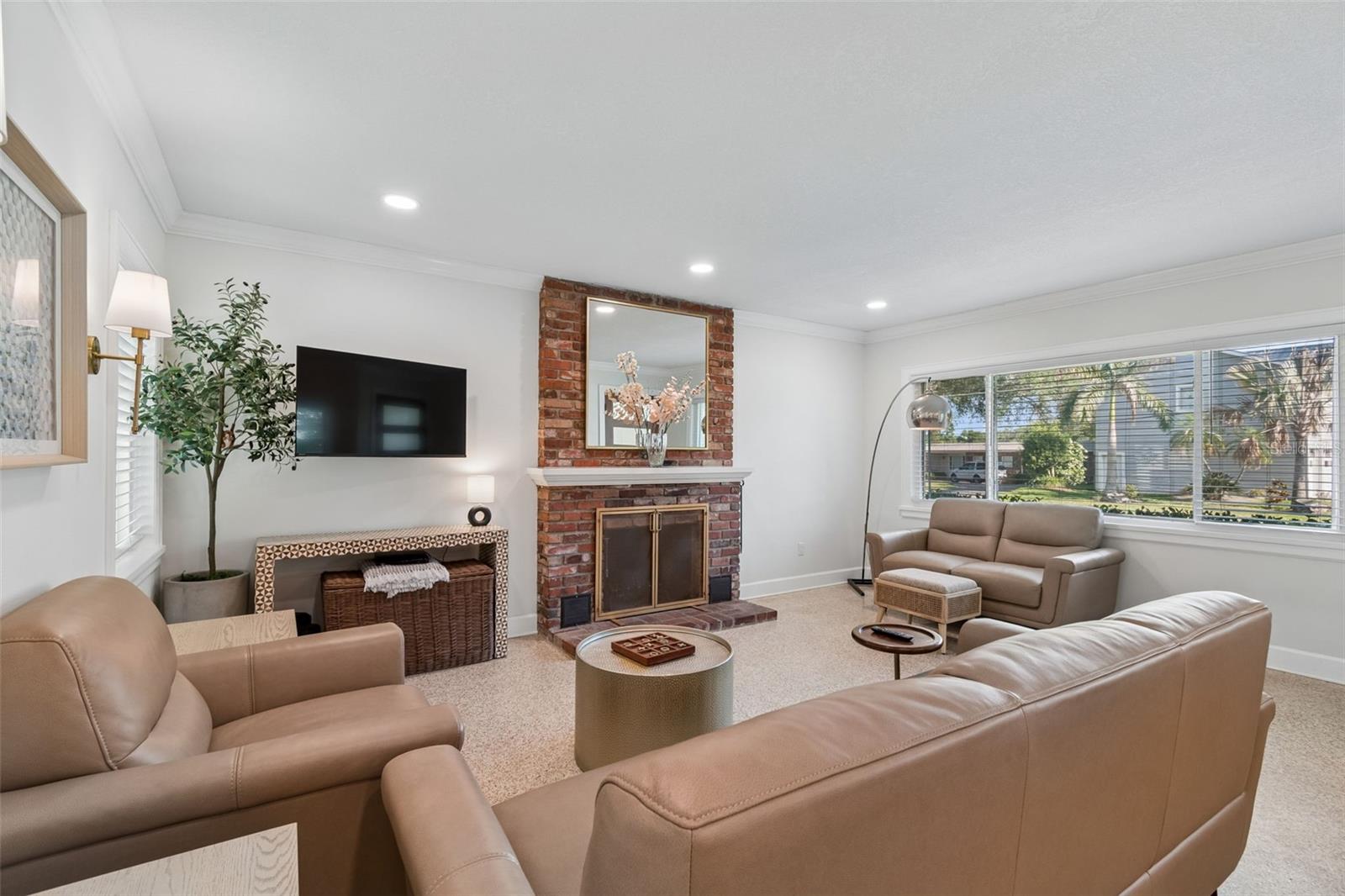 CARROLLWOOD SUB UNIT 1 - Residential
