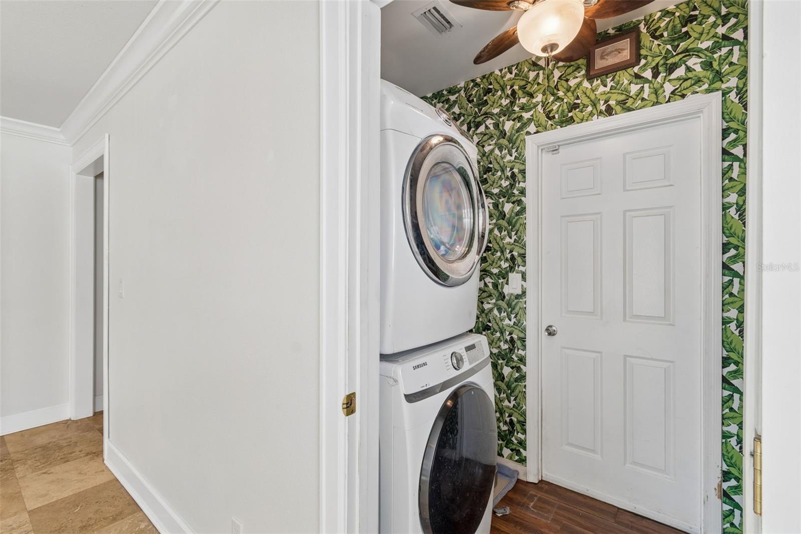 CARROLLWOOD SUB UNIT 1 - Residential