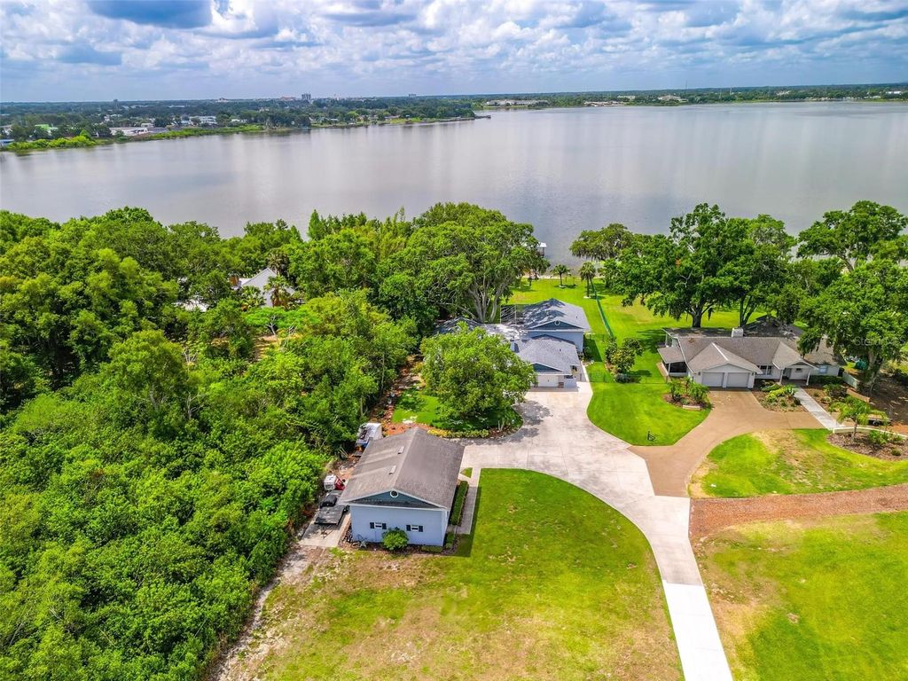 Photo of 250 Brigham Road NW, Winter Haven, FL 33881 (MLS # P4934742)