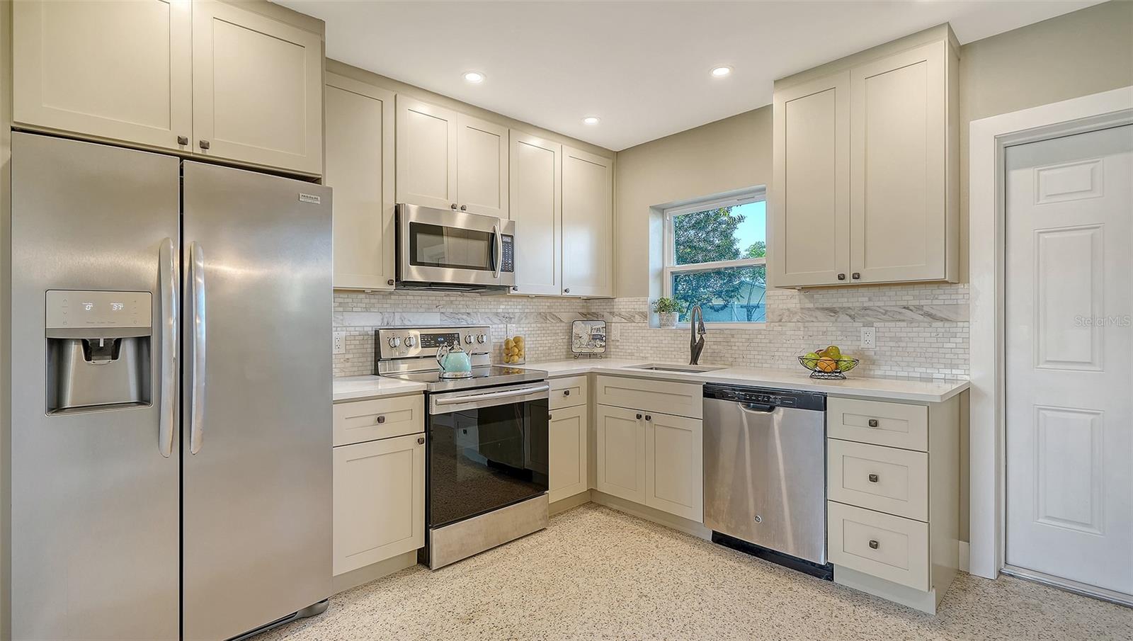 STICKNEY POINT PARK - Residential