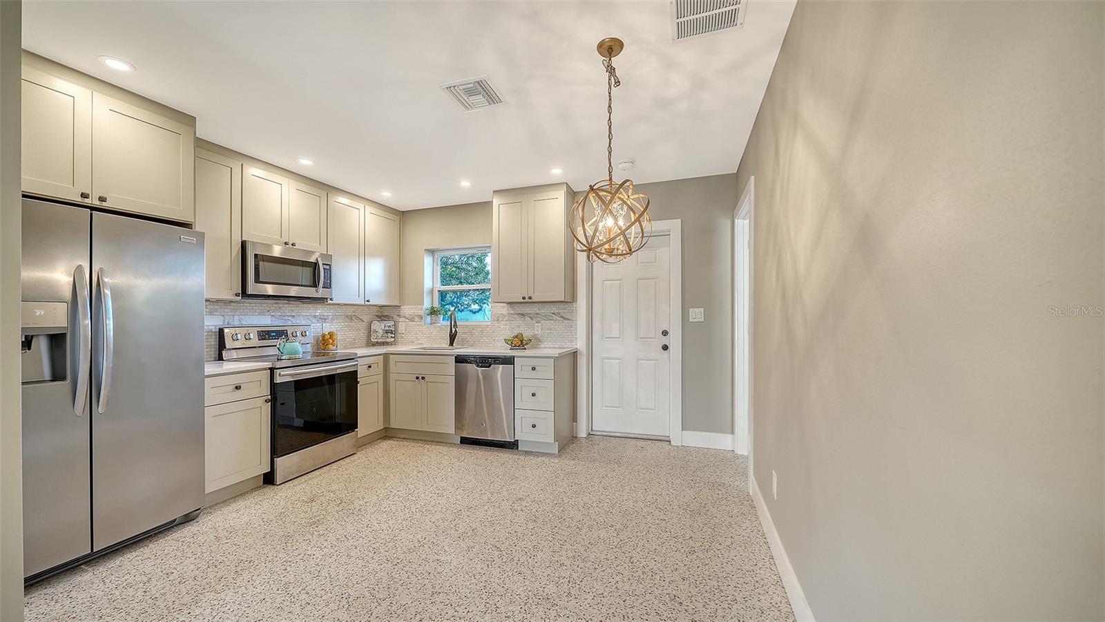 STICKNEY POINT PARK - Residential