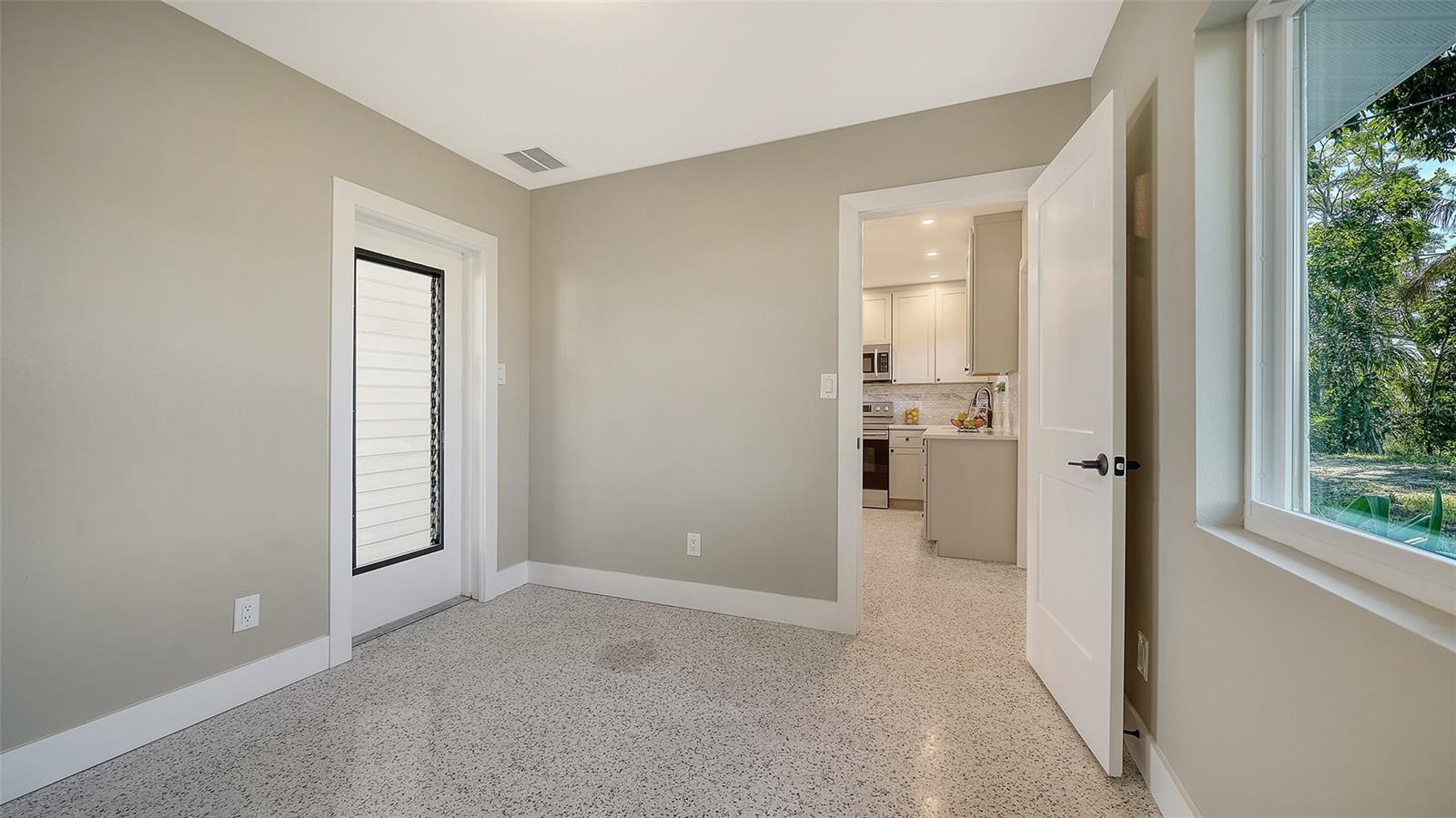 STICKNEY POINT PARK - Residential