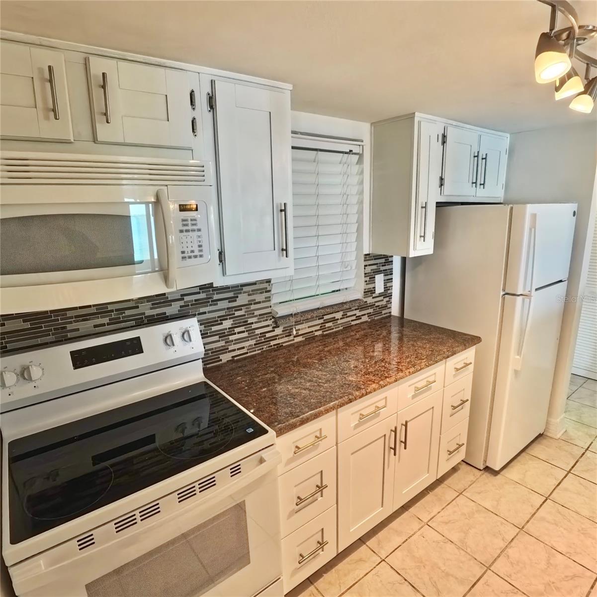 DOLPHIN POINTE OF DUNEDIN CONDO - Residential