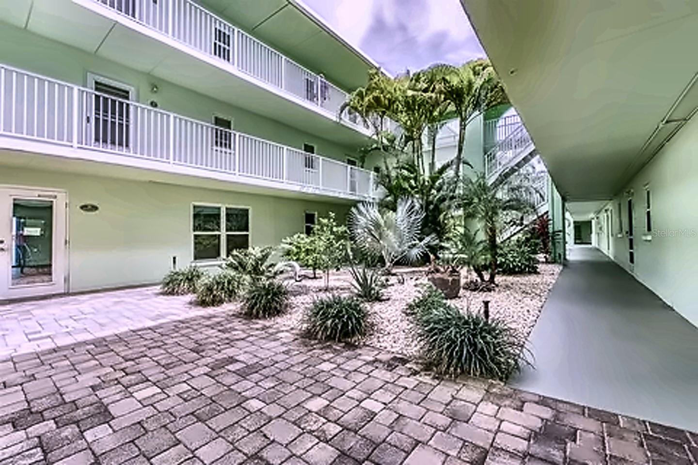 464 N PAULA DRIVE 115