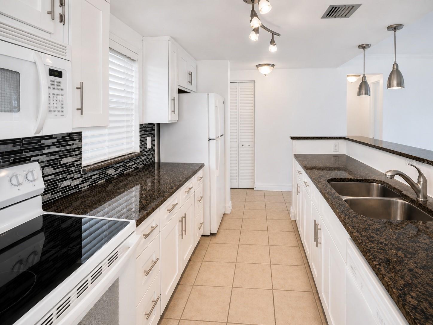 464 N PAULA DRIVE 115