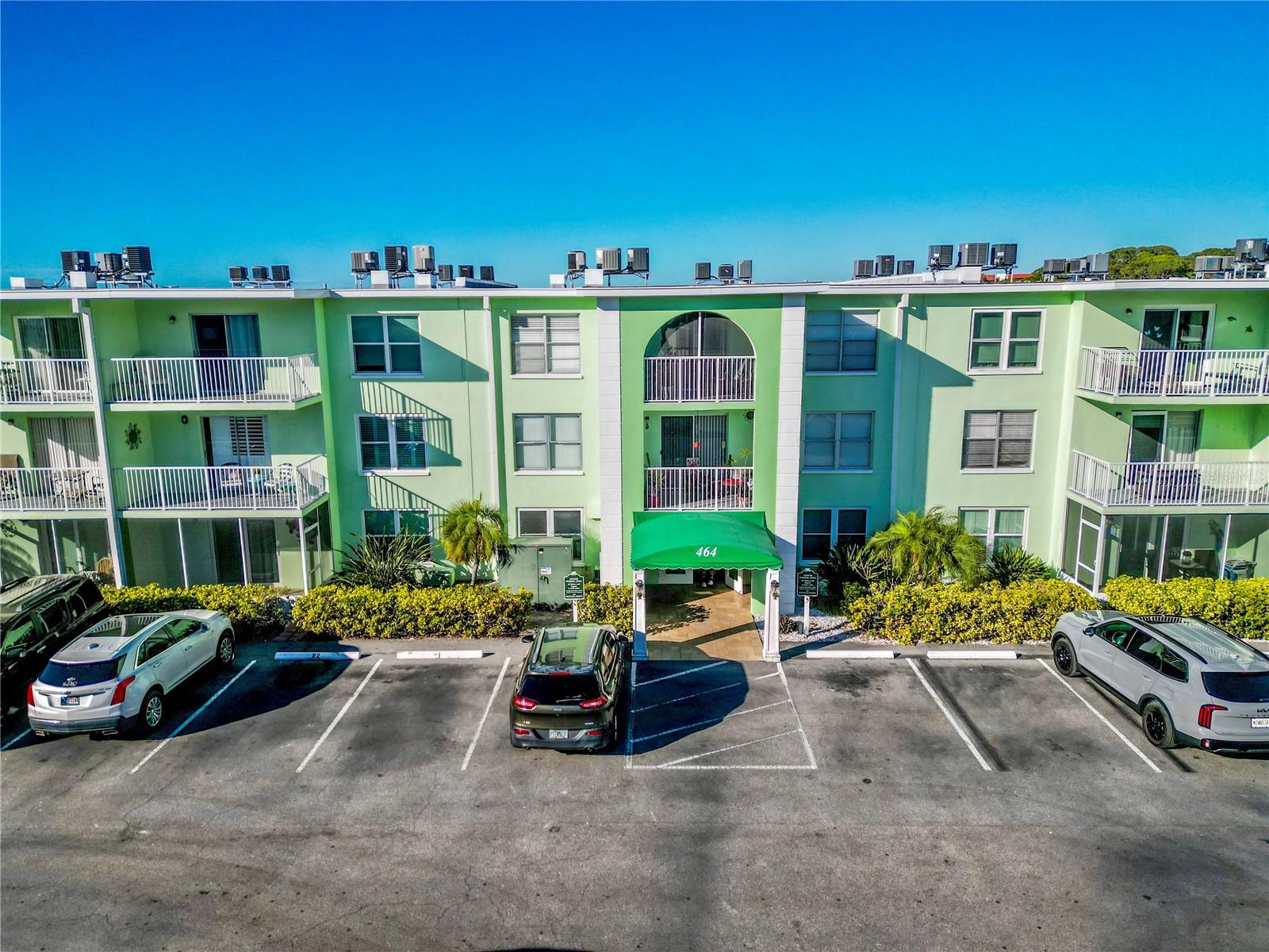 DOLPHIN POINTE OF DUNEDIN CONDO - Residential