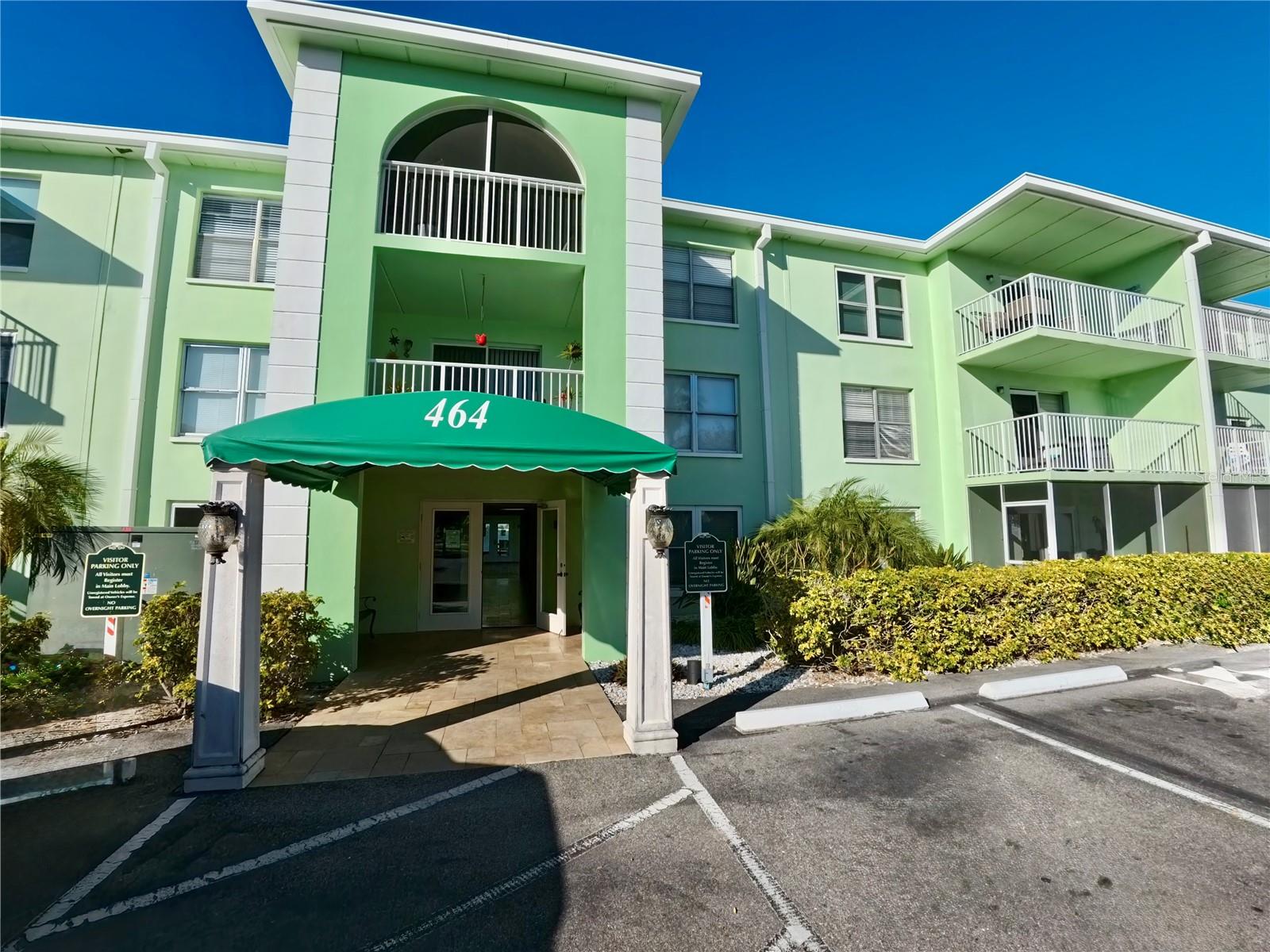 DOLPHIN POINTE OF DUNEDIN CONDO - Residential