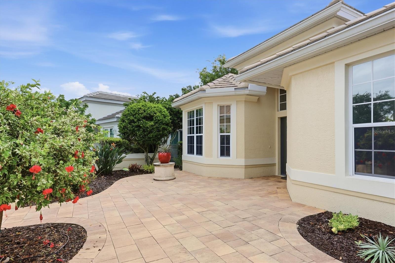7235 KENSINGTON COURT