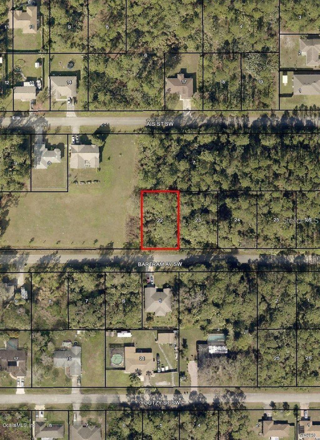 Photo of 935 Bartram Avenue SW, Palm Bay, FL 32908 (MLS # OM674570)