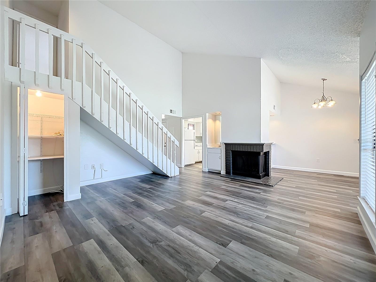 WINTER PARK VILLAS - Residential