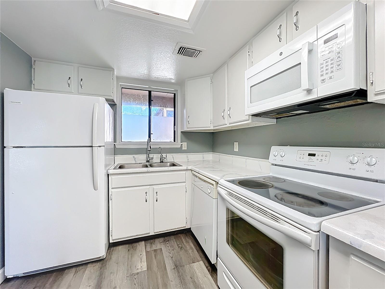 WINTER PARK VILLAS - Residential