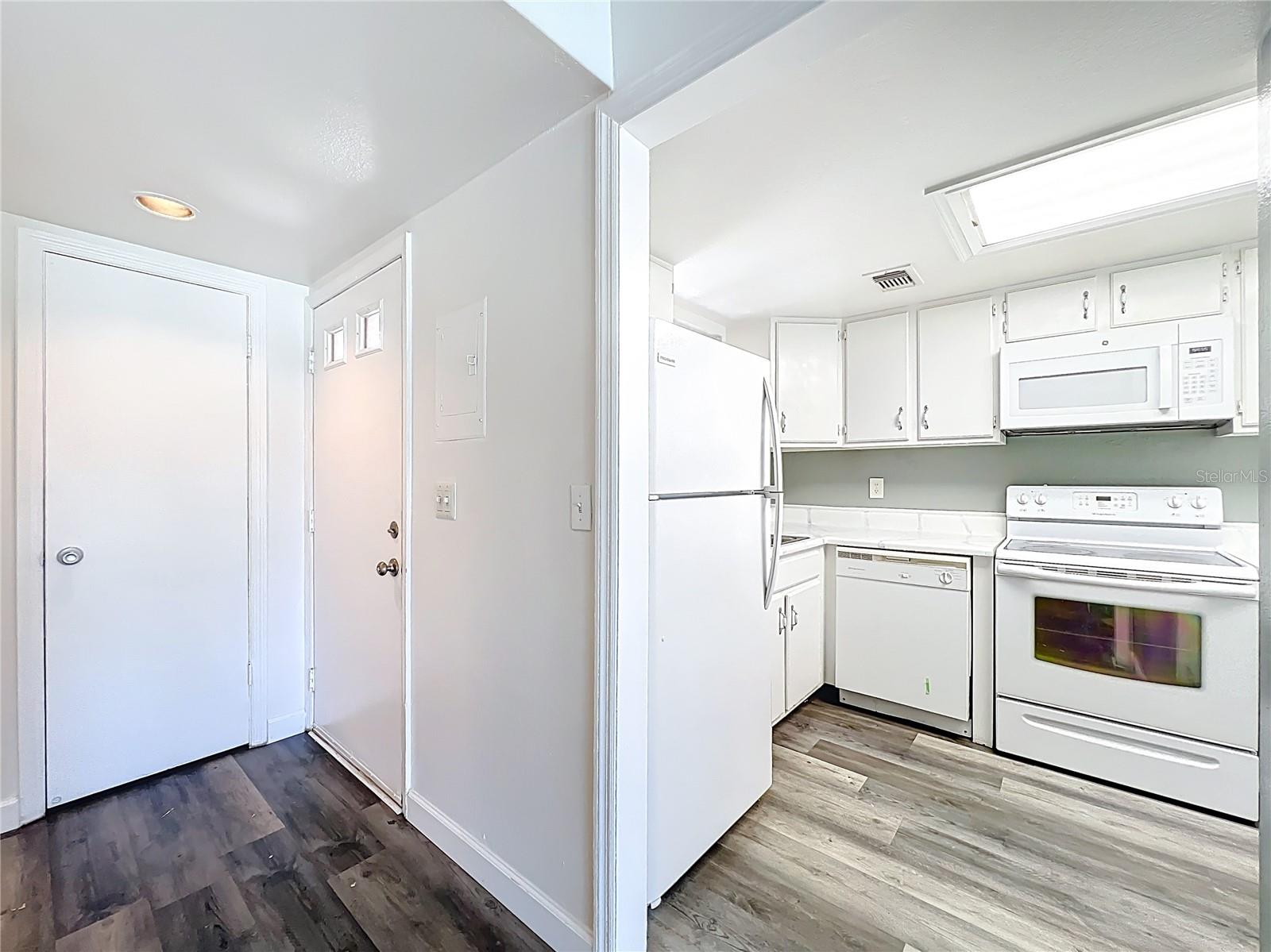 639 SAINT JOHNS COURT 639