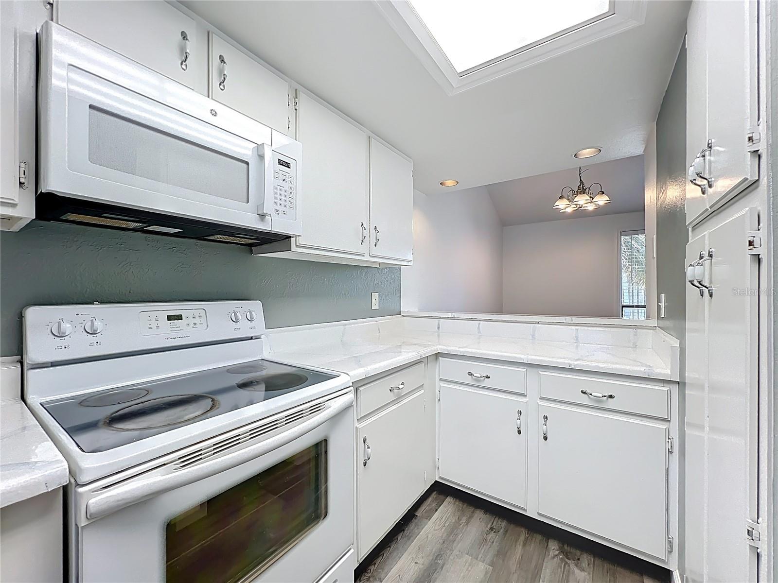 639 SAINT JOHNS COURT 639