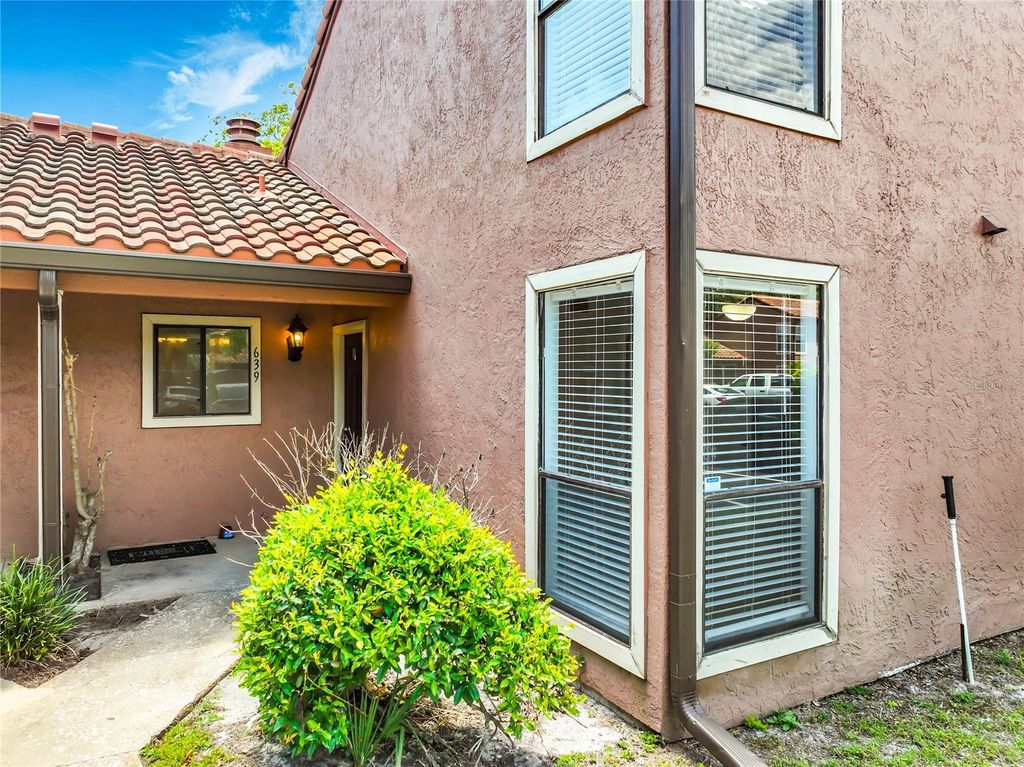 Photo of 639 Saint Johns Court #639, Winter Park, FL 32792 (MLS # O6402025)