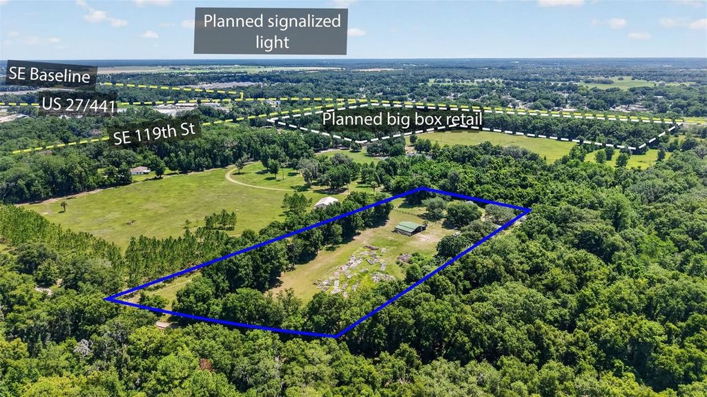 Photo of 12176 SE Us Hwy 441 Highway, Belleview, FL 34420 (MLS # G5114594)