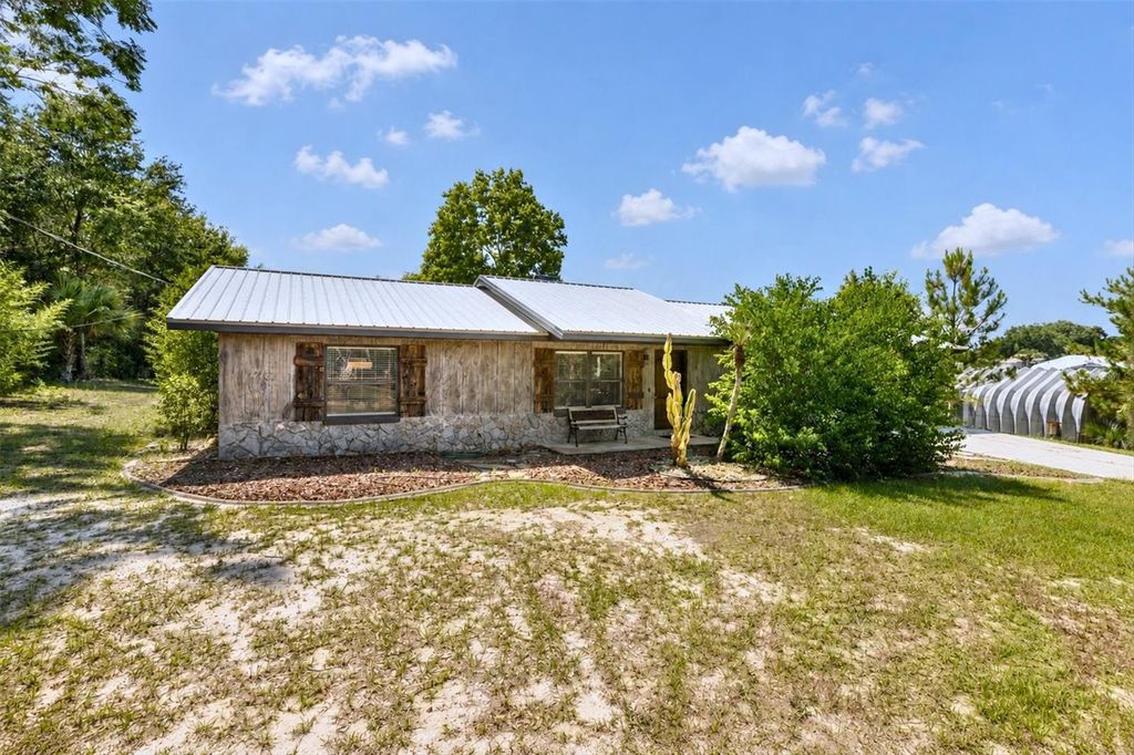 Photo of 37149 Grays Airport Road, Lady Lake, FL 32159 (MLS # G5114436)