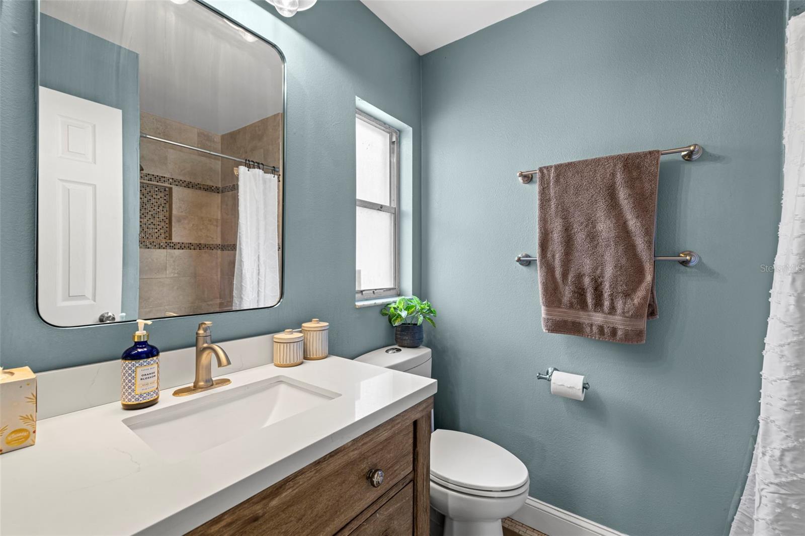 RIVERCREST - Residential