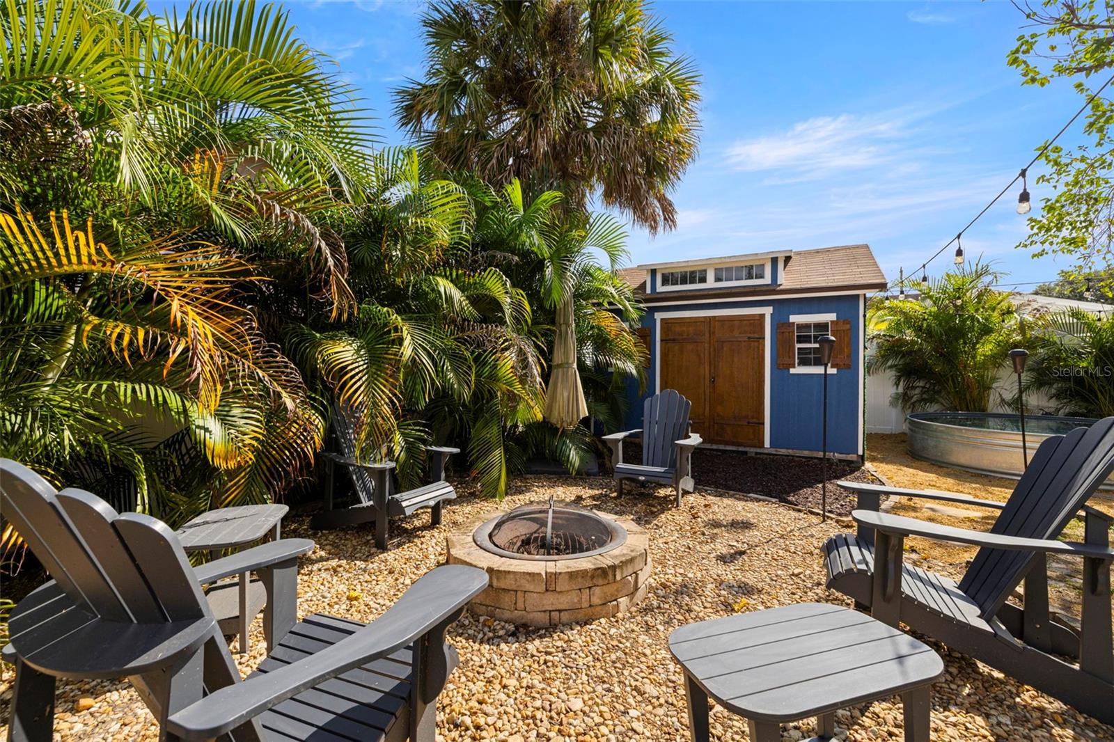 RIVERCREST - Residential