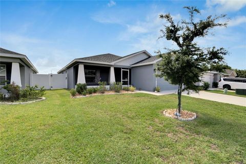 A home in AUBURNDALE