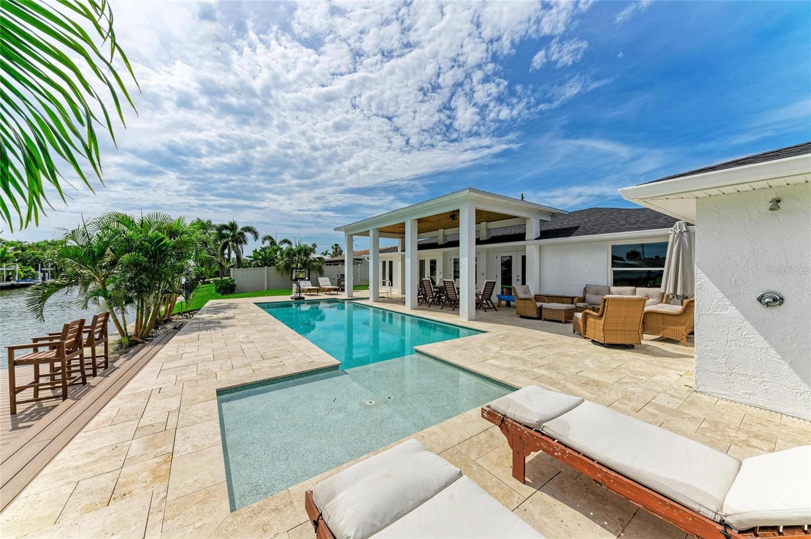 KEY ROYALE 15TH ADD - Residential