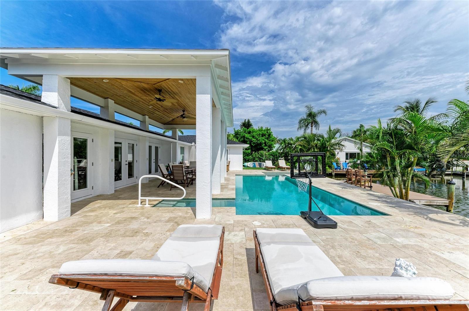 KEY ROYALE 15TH ADD - Residential