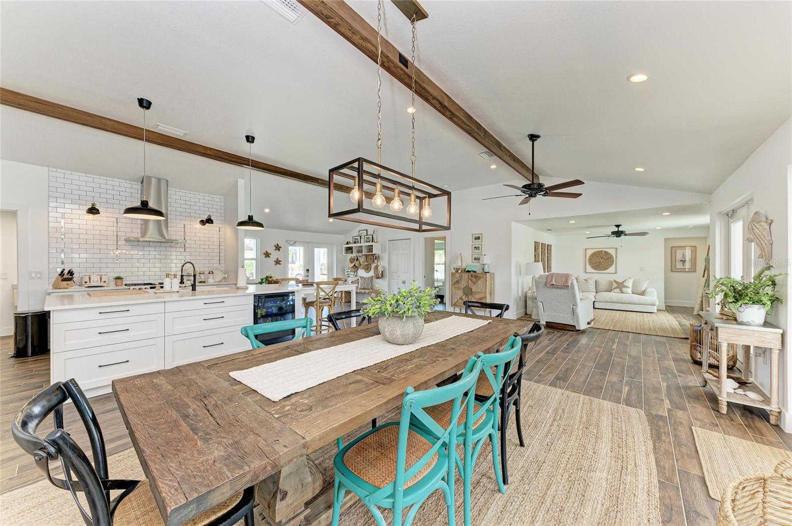 KEY ROYALE 15TH ADD - Residential