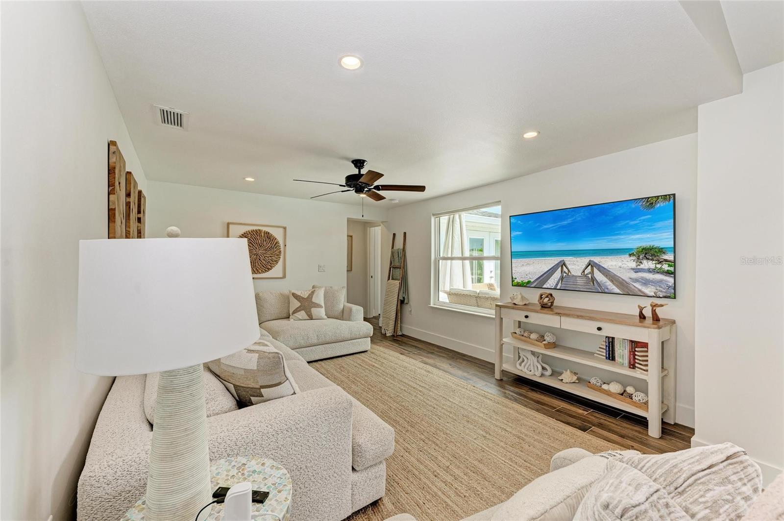 KEY ROYALE 15TH ADD - Residential